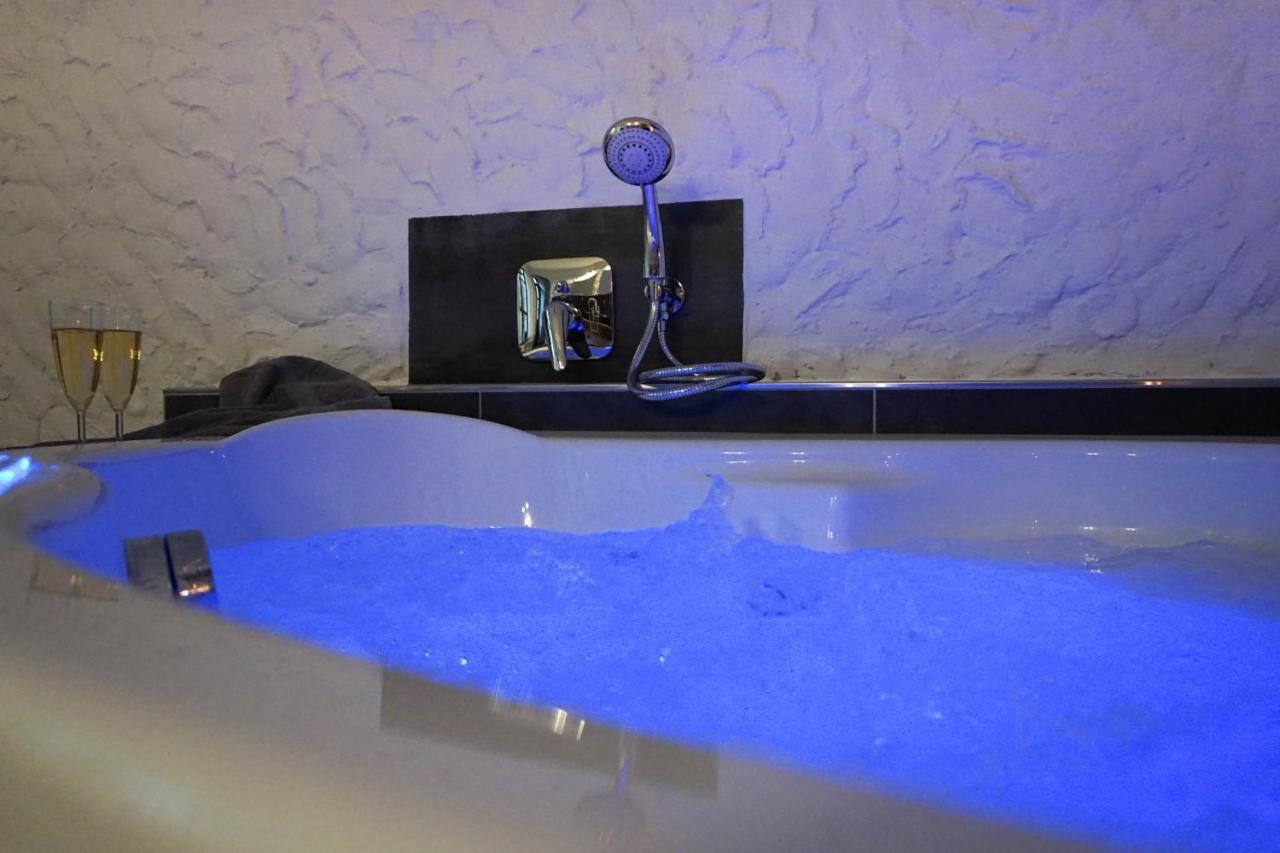 Ruhe Unter Reet-Haus Mit Sauna, Whirlpool Und Kamin Gnarrenburg Luaran gambar