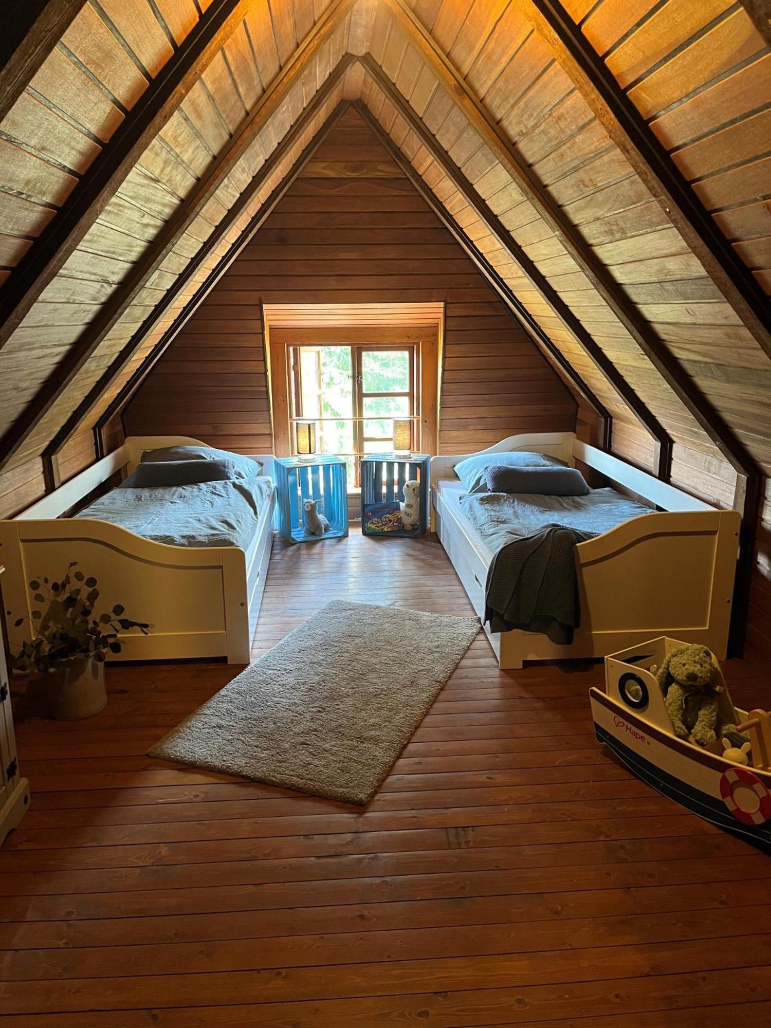 Ruhe Unter Reet-Haus Mit Sauna, Whirlpool Und Kamin Gnarrenburg Luaran gambar